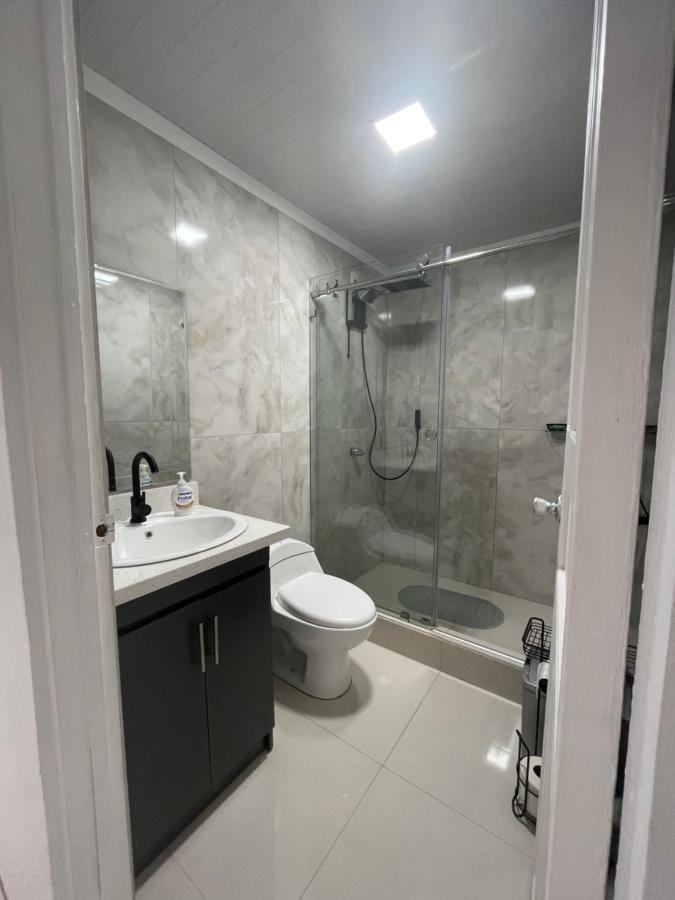Alicia'S Place 10 Min From Airport Apartment Alajuela Luaran gambar